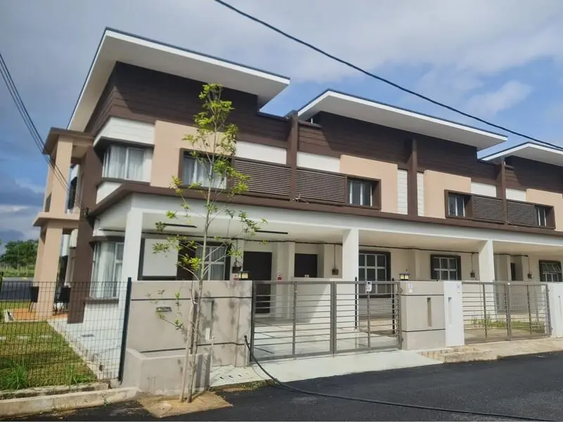 Condo vs Landed Property In Malaysia — Which One Fits Your Lifestyle Better?
